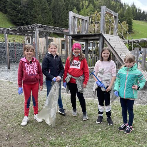 Kleingruppe Müllsammelaktion
