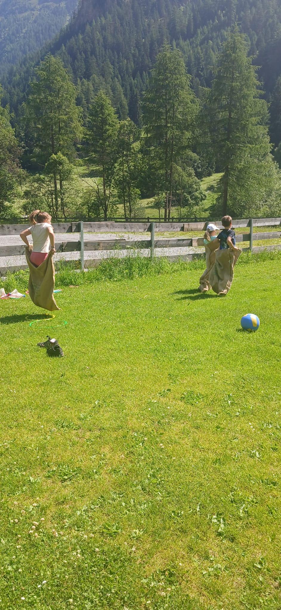 sackhüpfen